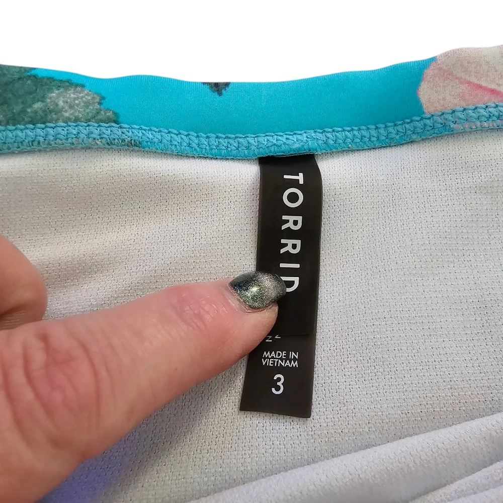 Torrid High-Rise Ruched Bikini Bottom Blue Pink Floral - Picture 2 of 4